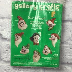 Vtg Snow White & Seven Dwarfs Disney Ornament kit